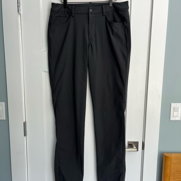 Mens ABC Classic fit Lululemon pants - Picture 4 of 7